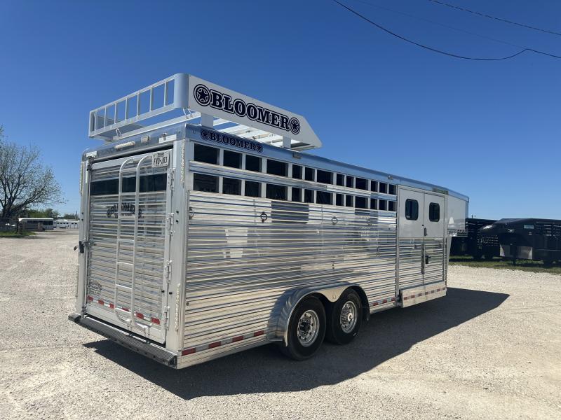 2020 Bloomer 4 Horse Stock Combo Trainer Tack Horse Trailer - Image 16