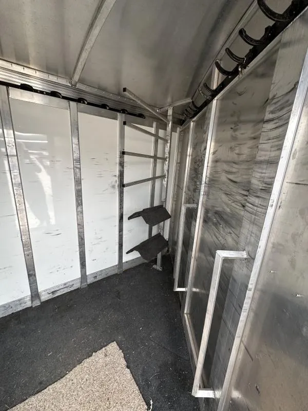 2004 Cherokee Trailers 4H GN Horse Trailer - Image 11