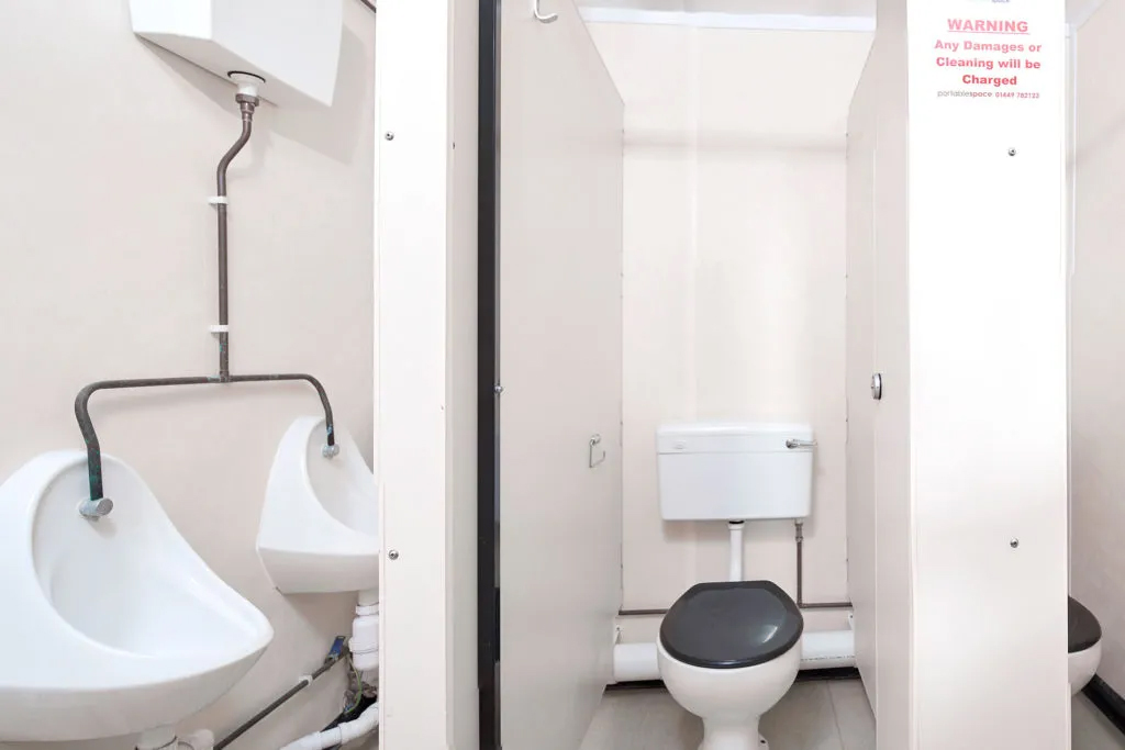 12Ft x 9Ft 2+1 Jackleg Toilet Cabin - Image 2