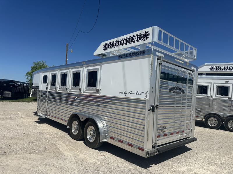 2020 Bloomer 4 Horse Stock Combo Trainer Tack Horse Trailer - Image 15