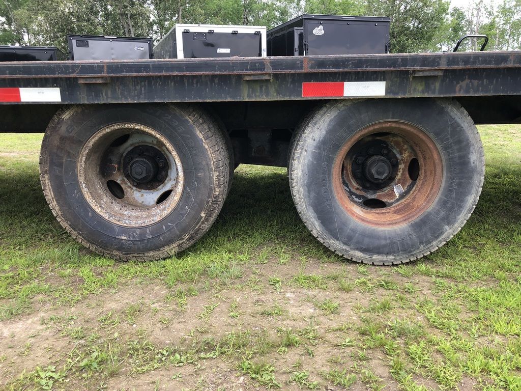 2002 Kaufman Trailers 101X40 Gooseneck Equipment Trailer w/Toolbox - Image 6