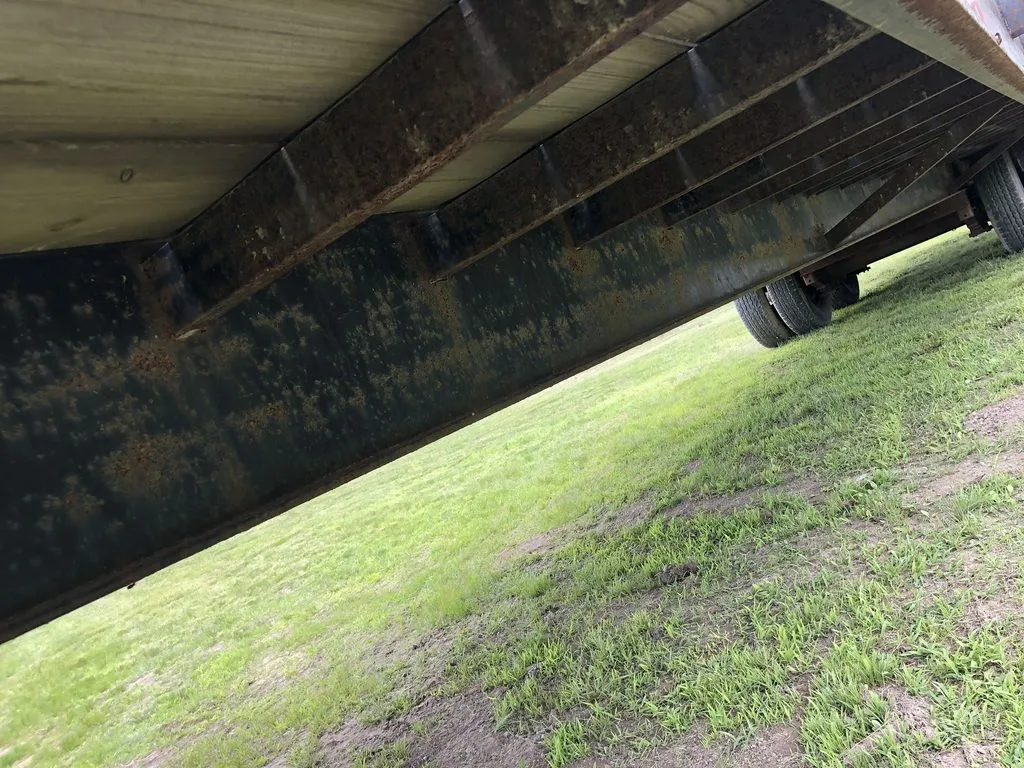 2002 Kaufman Trailers 101X40 Gooseneck Equipment Trailer w/Toolbox - Image 4