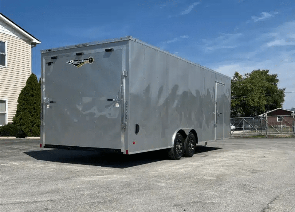 Enclosed Car Hauler 2026 24ft. Hero w/Heavy Duty Ramp Door & Aluminum ...